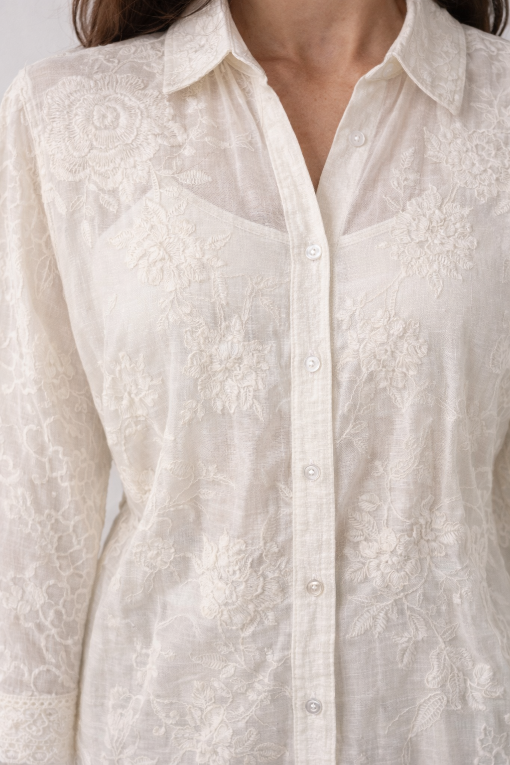 Robe Chemise Brodée – Esmeralda